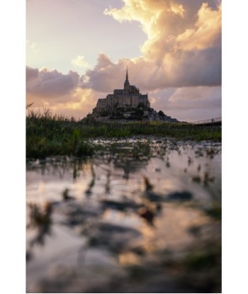 Mont-Saint-Michel et ses reflets dans la baie