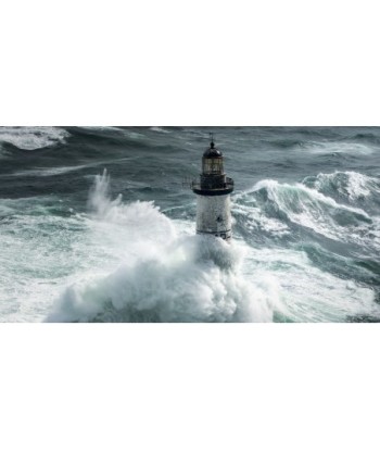 Phare d'Ar-Men dans les vagues, chaussée de Sein