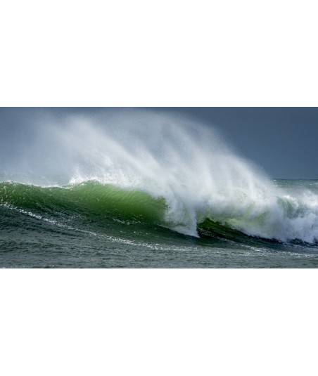 Déferlante verte et embruns à Lesconil