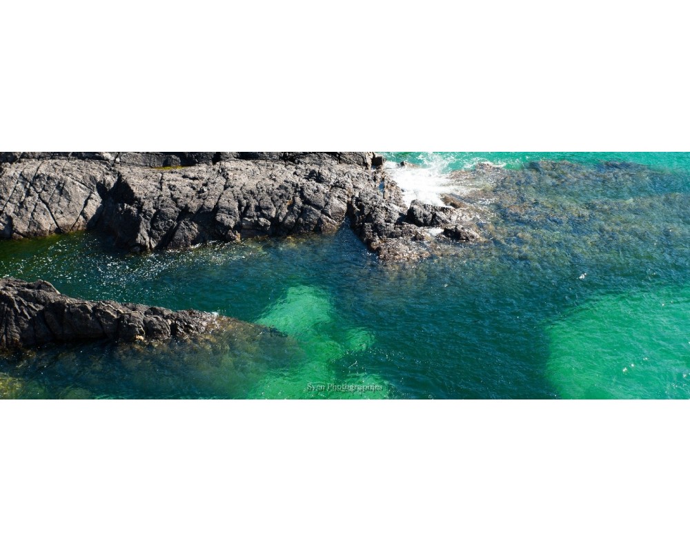 Eaux turquoise à la pointe du Van, Cap Sizun