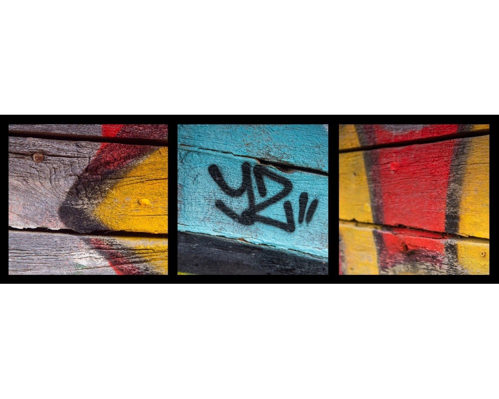 Coque d'épave, détails peints en couleurs vives