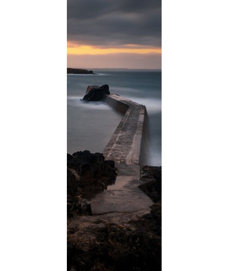 Digue de Doëlan au crépuscule, panoramique vertical