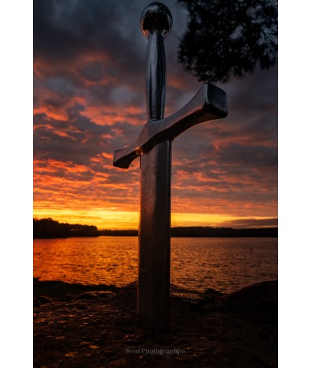 Épée au bord du lac au crépuscule, Iffendic