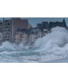 Saint-Malo — déferlement de Karlotta sur le front de mer, vague totale