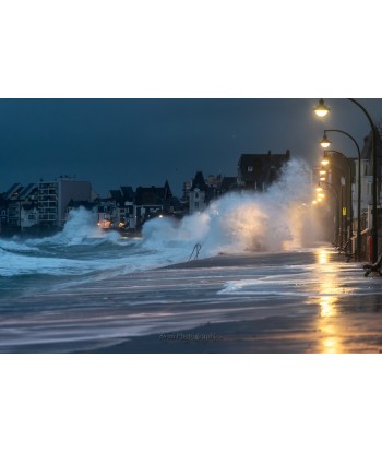Saint-Malo — vagues...