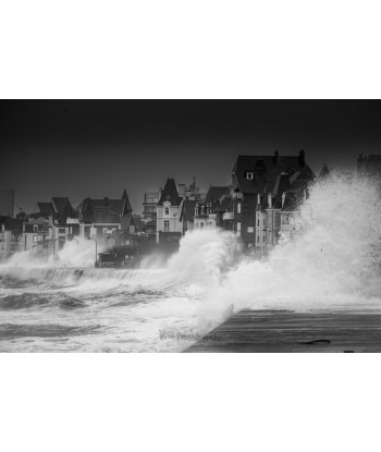 Saint-Malo — écume sur les...
