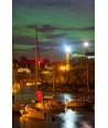 Aurore boréale verte au-dessus du port de Doëlan