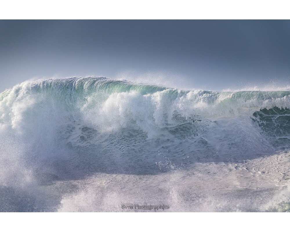 Tempête Herminia, rouleau d'écume au large de Lesconil