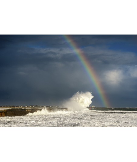 Tempête Herminia à Lesconil, arc-en-ciel sur la jetée
