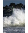 Tempête Éowyn à Doëlan, écume blanche devant la rive boisée