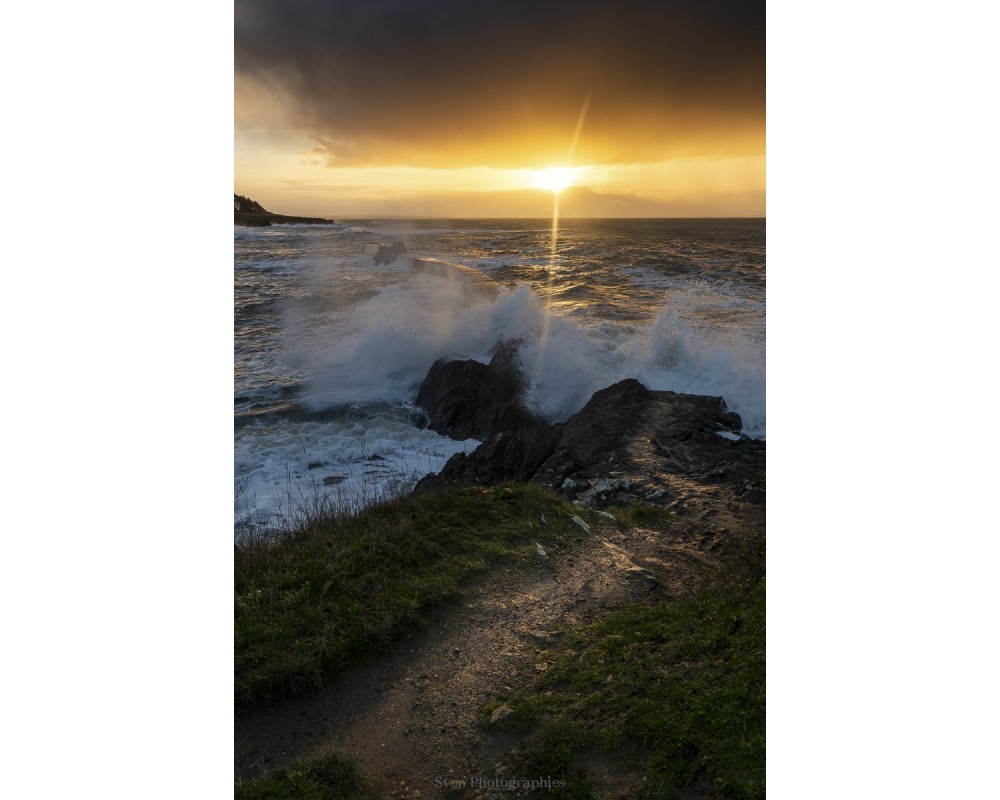 Tempête Floriane, sentier côtier de Doëlan au coucher du soleil