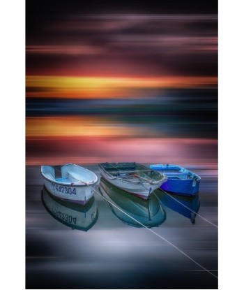 Barques de Concarneau en flou directionnel, ciel de feu