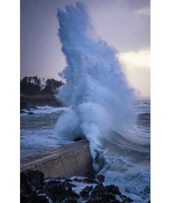 Tempête Benjamin, colonne d'eau sur la digue de Doëlan