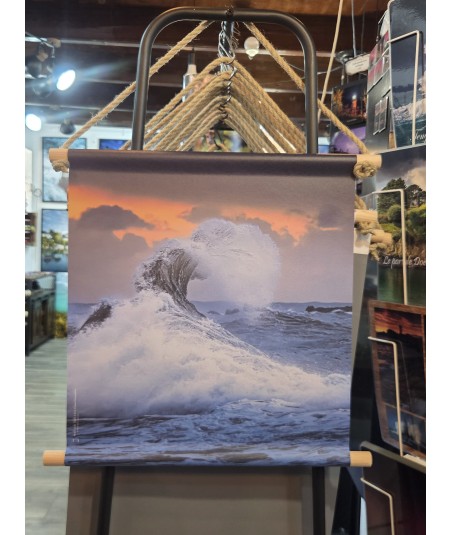 Kakemono Lesconil, vague au coucher du soleil – 45 × 50 cm