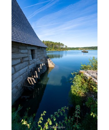 Le Hénan — vannes du moulin...