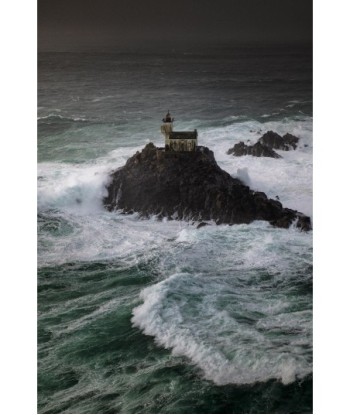 Phare de Tevennec sous la...