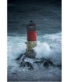 Phare de la Pierre Noire — La vague frappe le phare sous le ciel de tempête