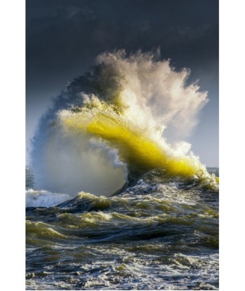 Lomener — vague jaune-vert...